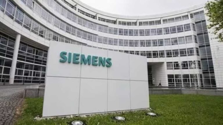 Siemens Shares Plunge 10% Amid Mixed Signals from Earnings Call